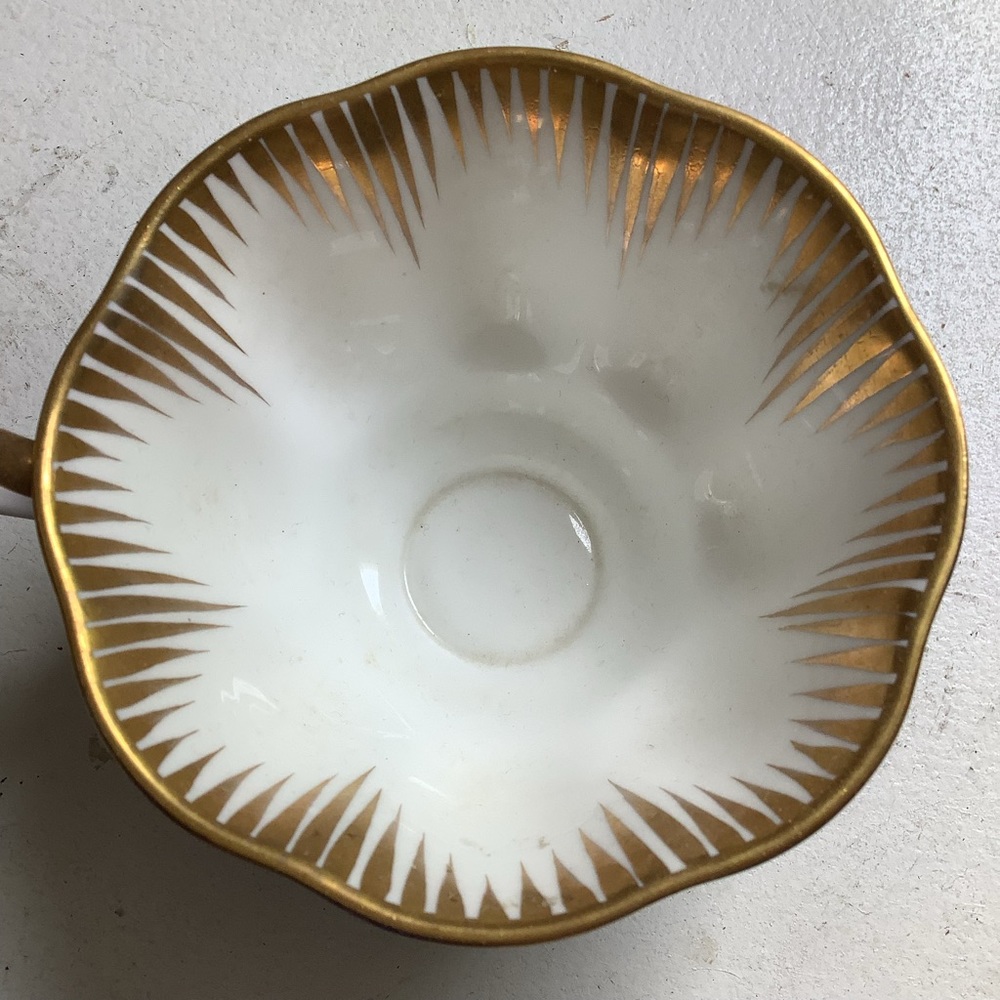 Royal Albert Tea Cup & Saucer England - Picture 9 of 10